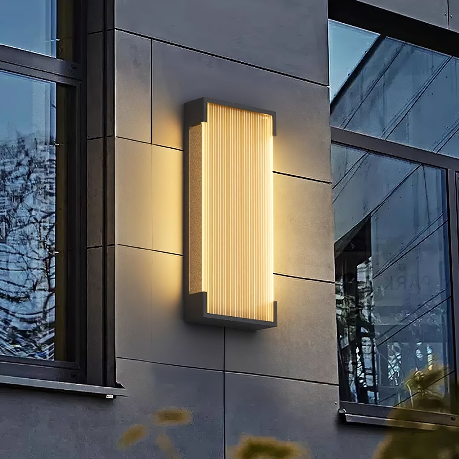Applique murale extérieure rectangulaire LED – panneau PC strié, lumière chaude